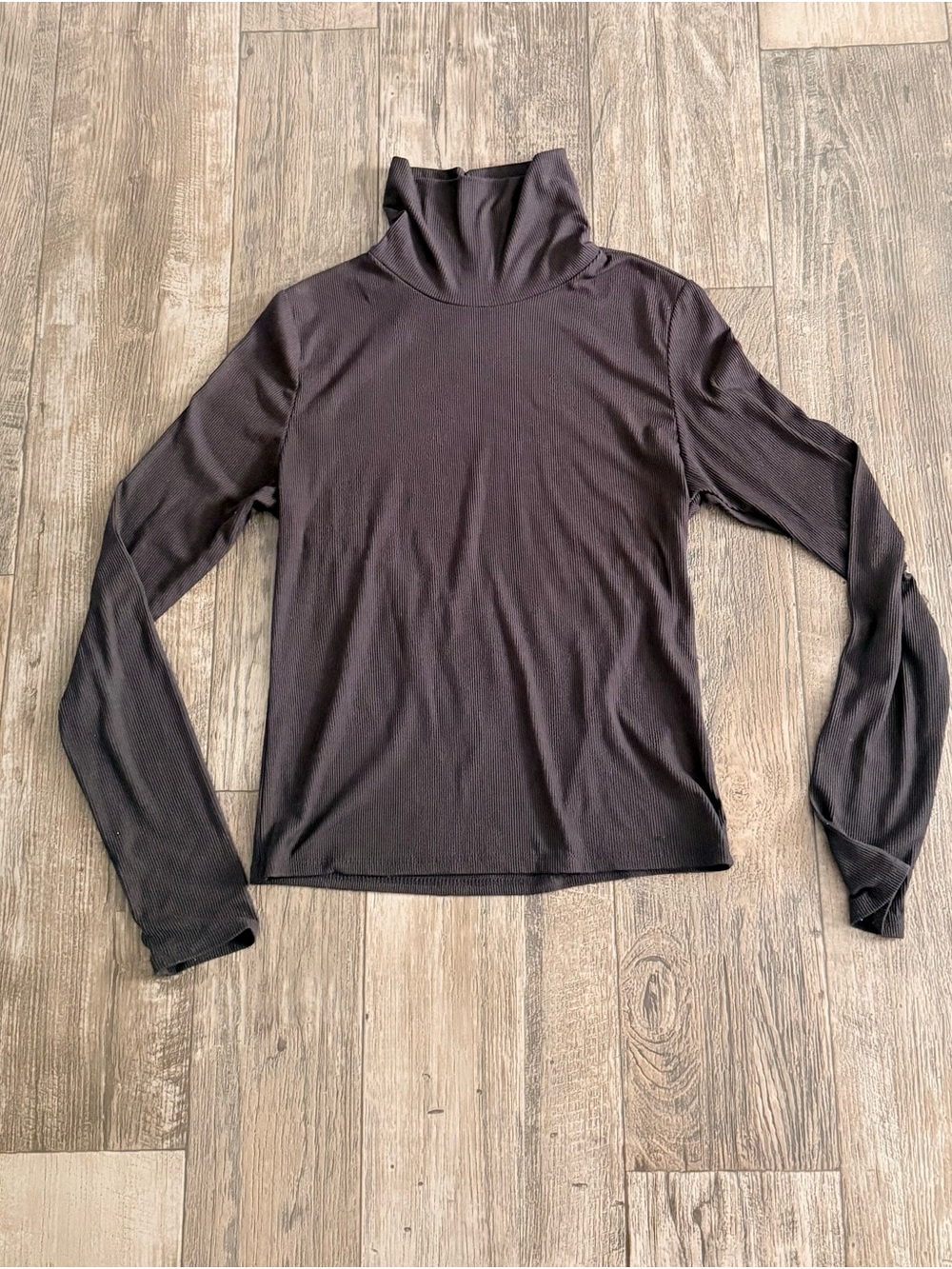 Women's Black Long-Sleeve Turtleneck Top